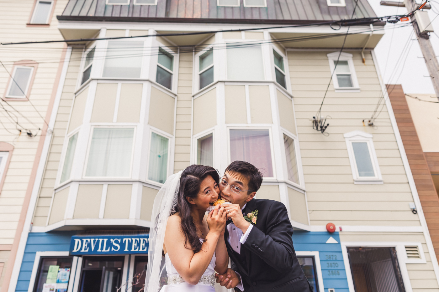 bride-and-groom-outer-sunset-san-francisco-wedding