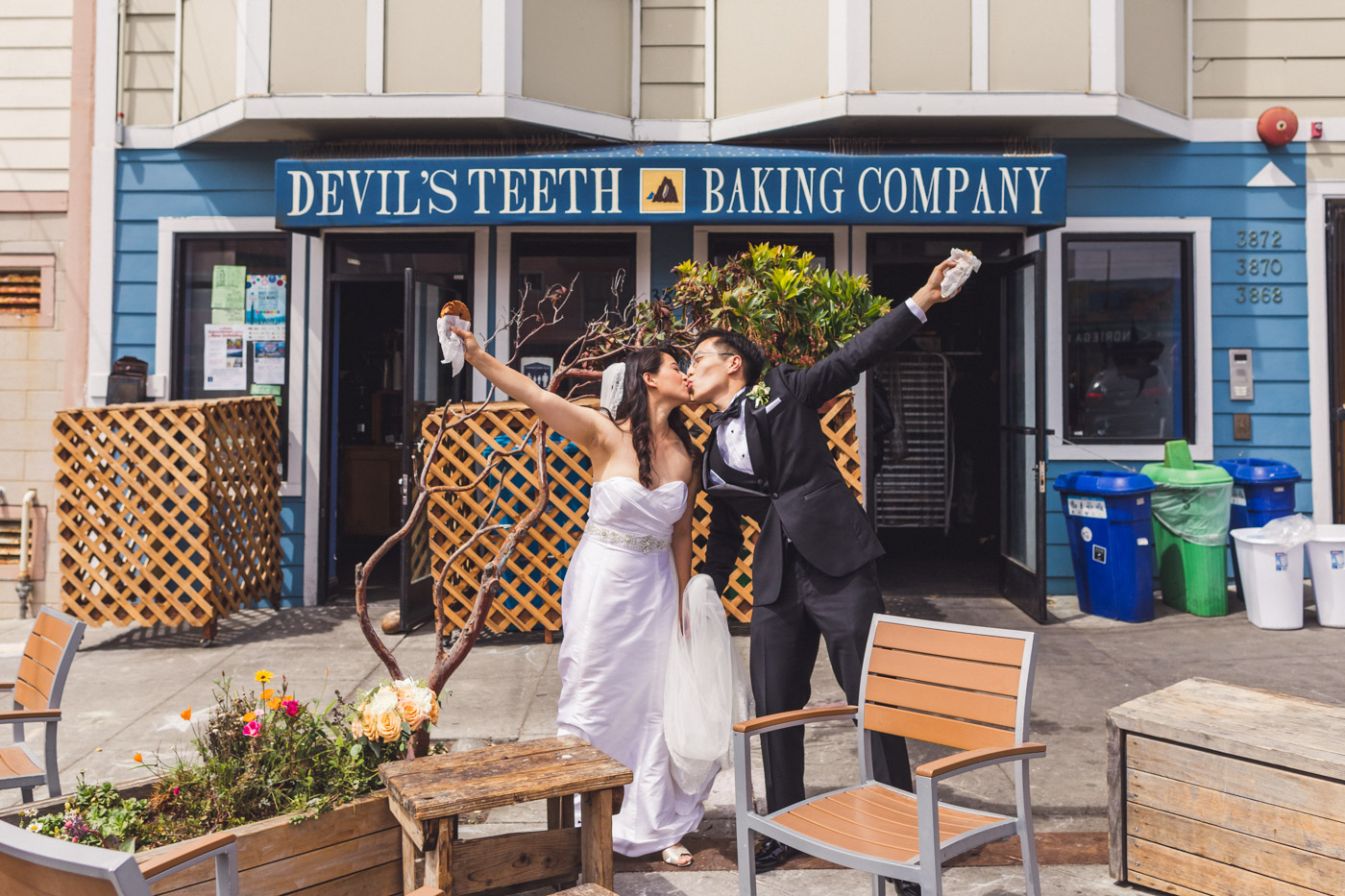 devils-teeth-baking-company-sf-wedding-portraits