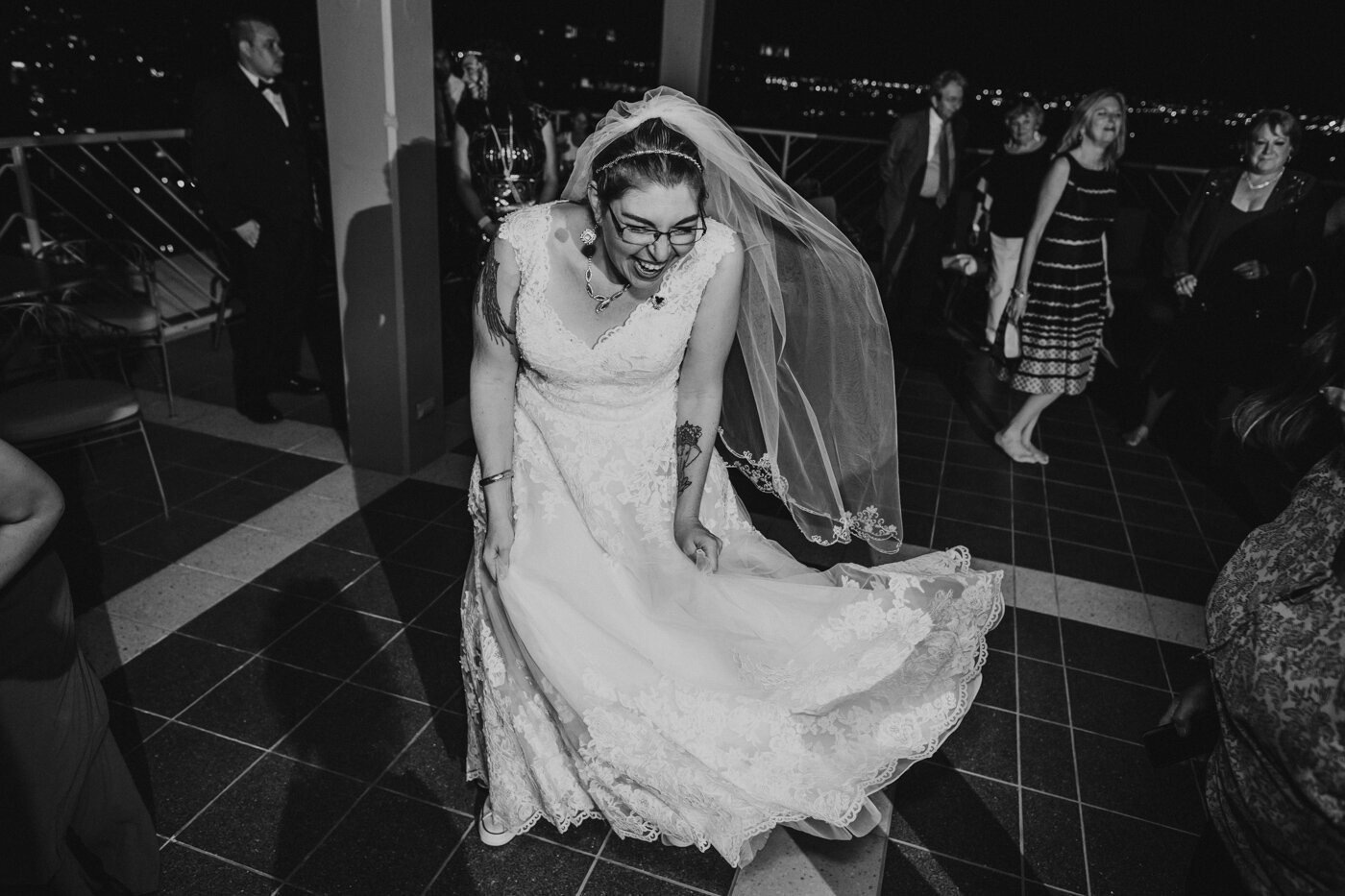 bride-dancing-at-wedding