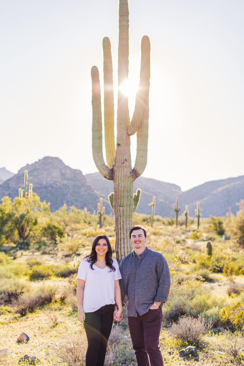 arizona-engagement-session-with-cactus