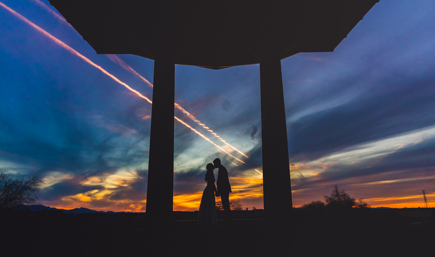 colorful-sunset-silhouette-wedding-photo