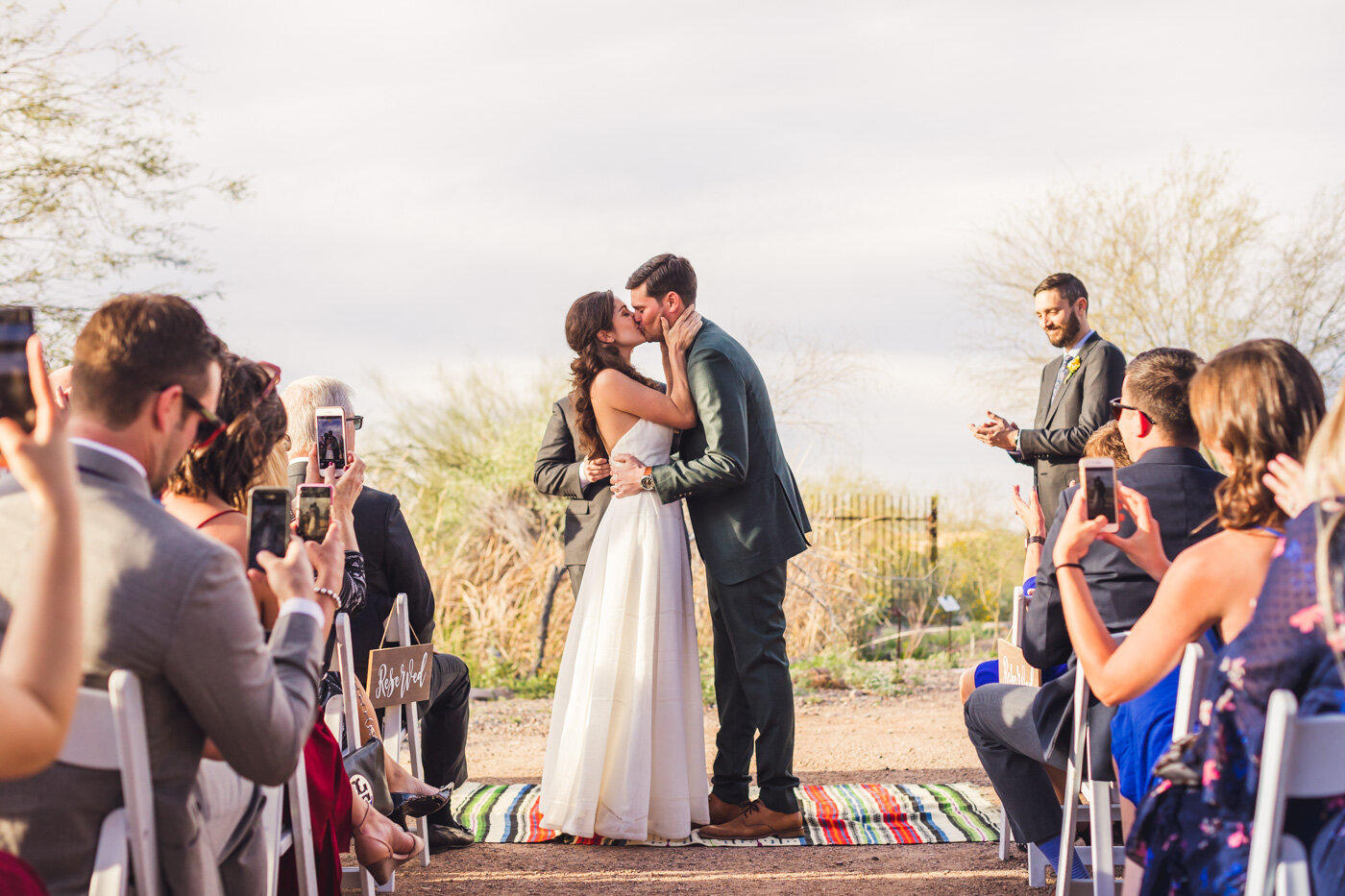 arizona-audubon-wedding-ceremony-first-kiss
