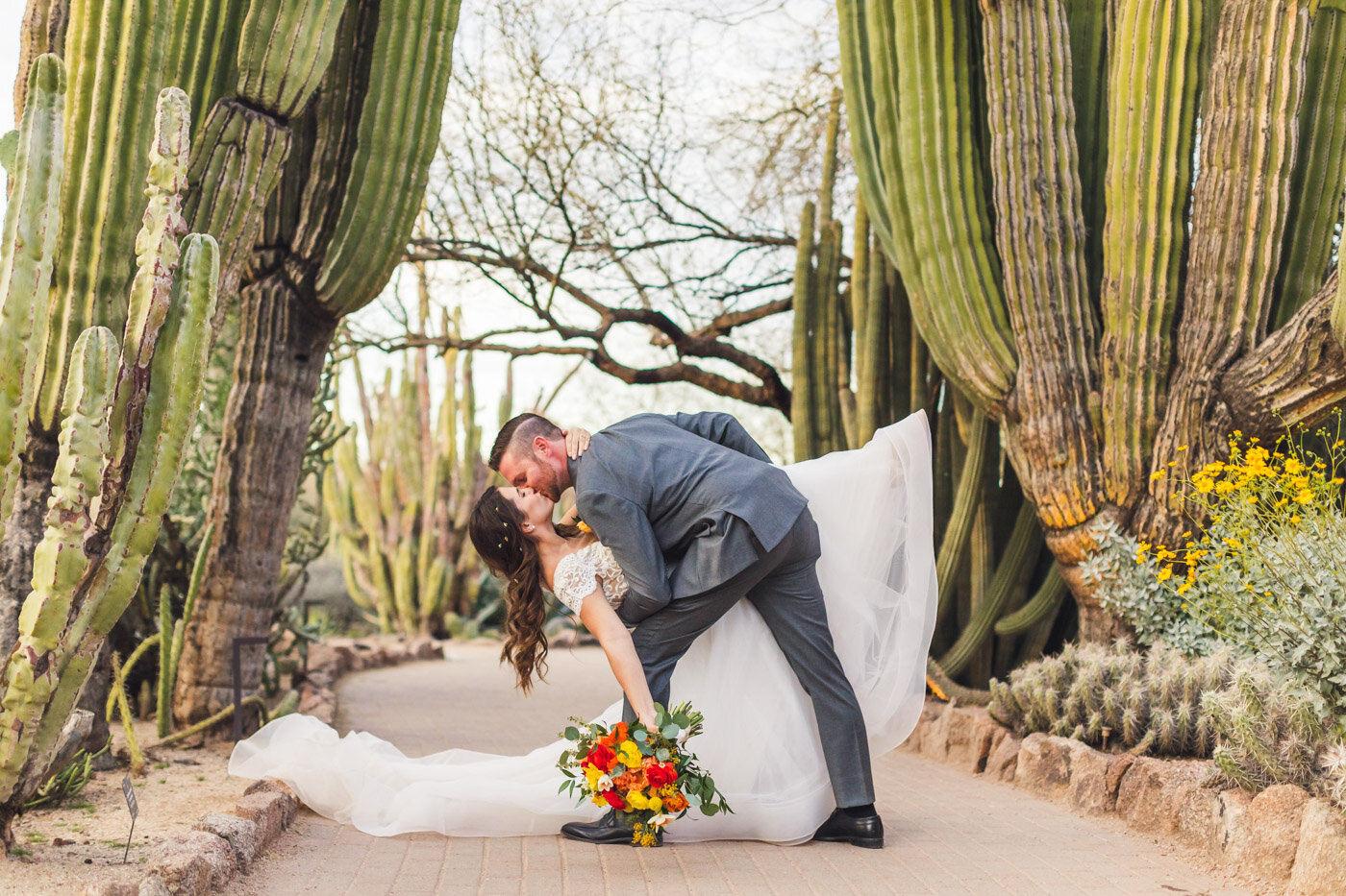 desert-botanical-garden-wedding-photos