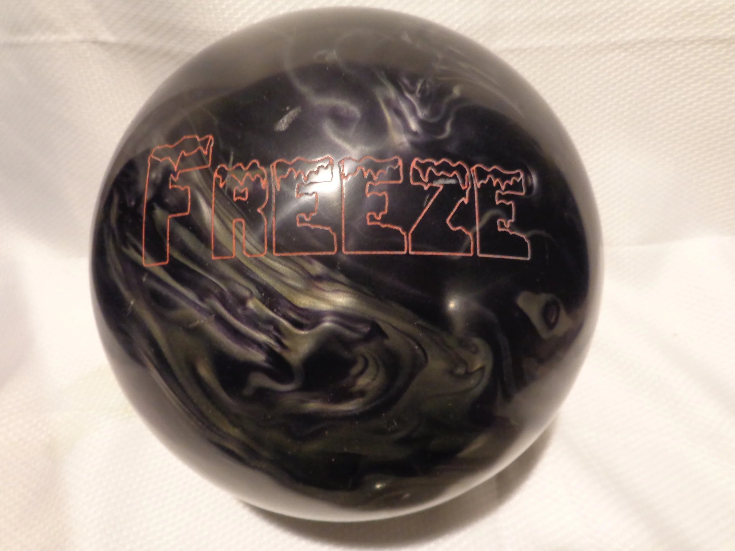 コロンビア300 EPX T1 15ポンド　プラグ済 Columbia 300 EPX T1 Bowling Balls FREE SHIPPING