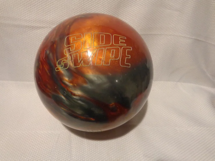 Columbia 300 SIDE SWIPE 15ポンド 15 Lb. Sideswipe — Strike Again Bowling