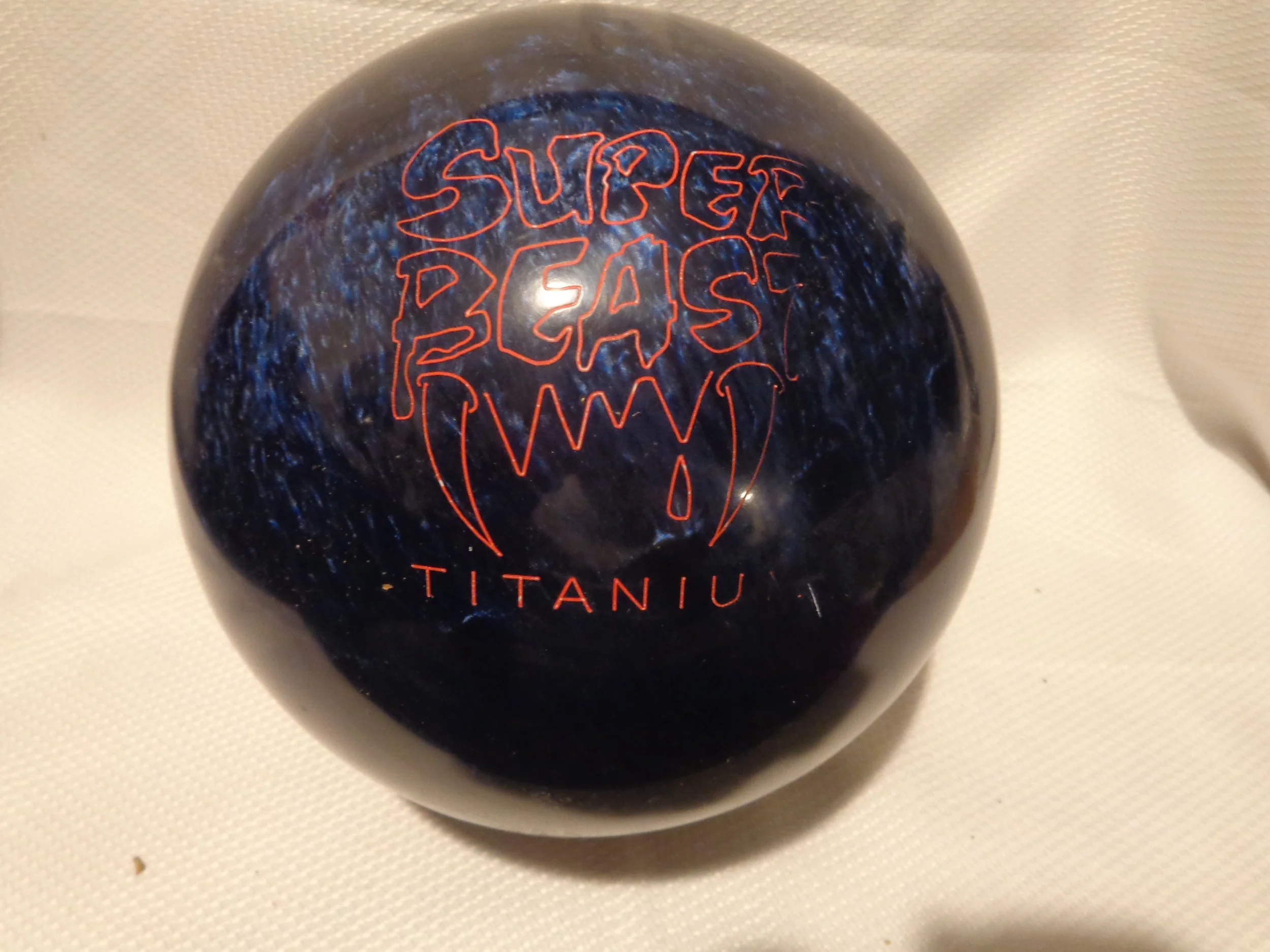 Columbia 300 — Strike Again Bowling