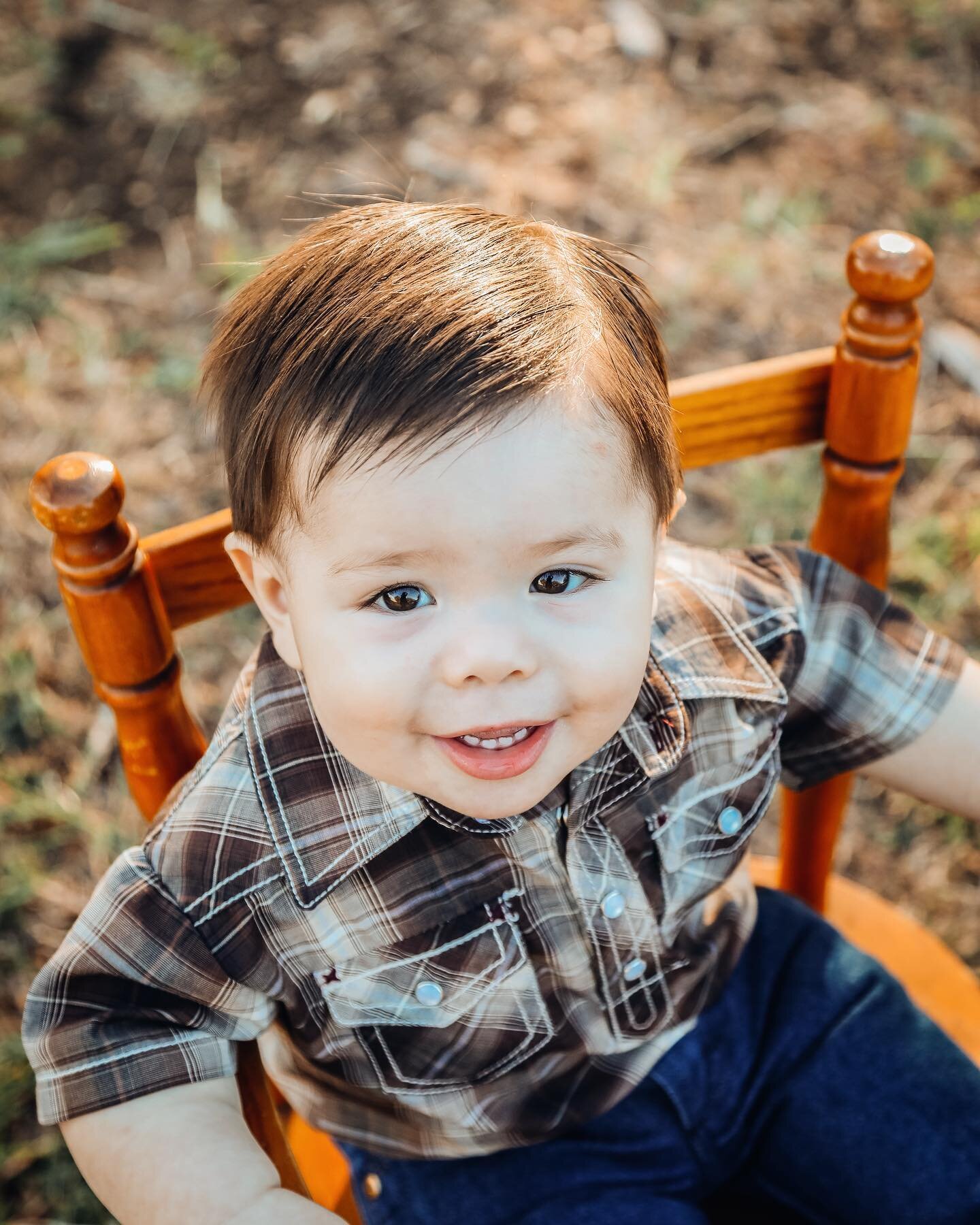 This sweet boy is just precious!
.
.
.
#oneyearold #oneyearphotoshoot #handsomeguy #babyphotography #familyphotographer
