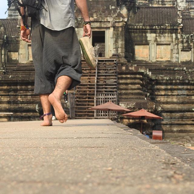 May our walk be gentle
Voices sweet
Eyes kind
Breath silent// Being Soft// No matter what
Be kind to everyone
These feet receive and I give unto you// Returning to the mother
Transmuting - into a feeling -
Of — something one, two, infinite-dimensional// Time passes quick, be as you are. Be your love.
March 2017 Cambodia, Siem Reap