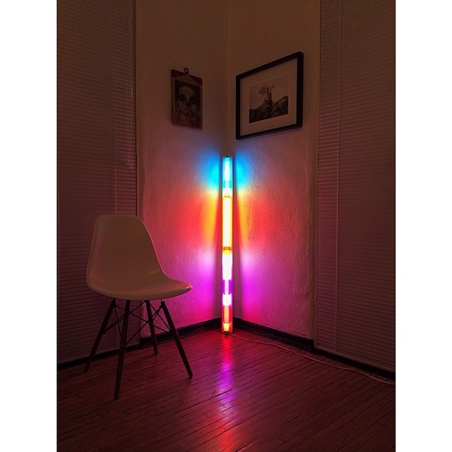 AN.AURORA poses with the iconic #eames chair, gently #reflecting its #colors in every direction. Thank you @capturedaesthetic for this unique photo!
