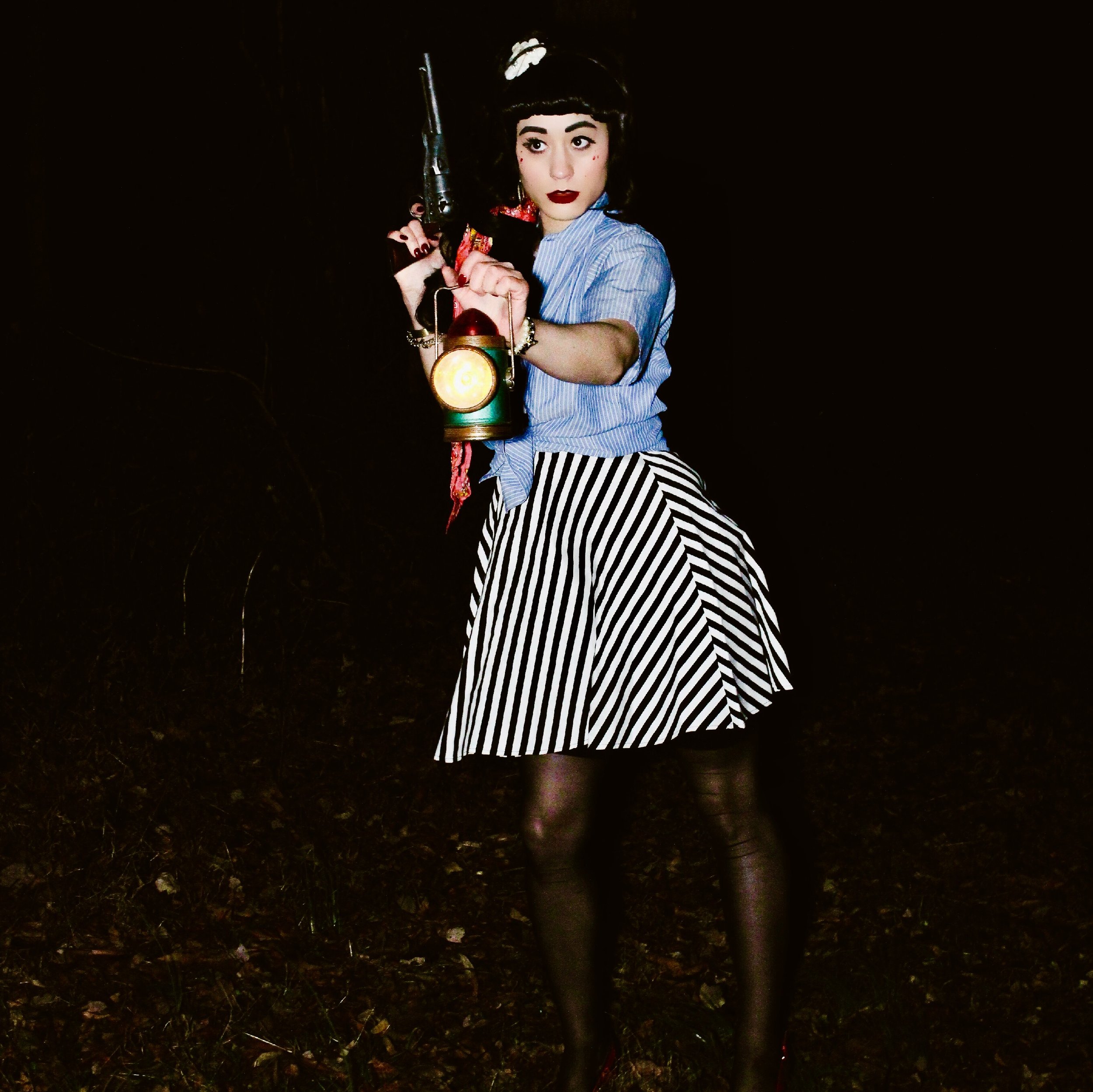 "La Pistolera" No.13