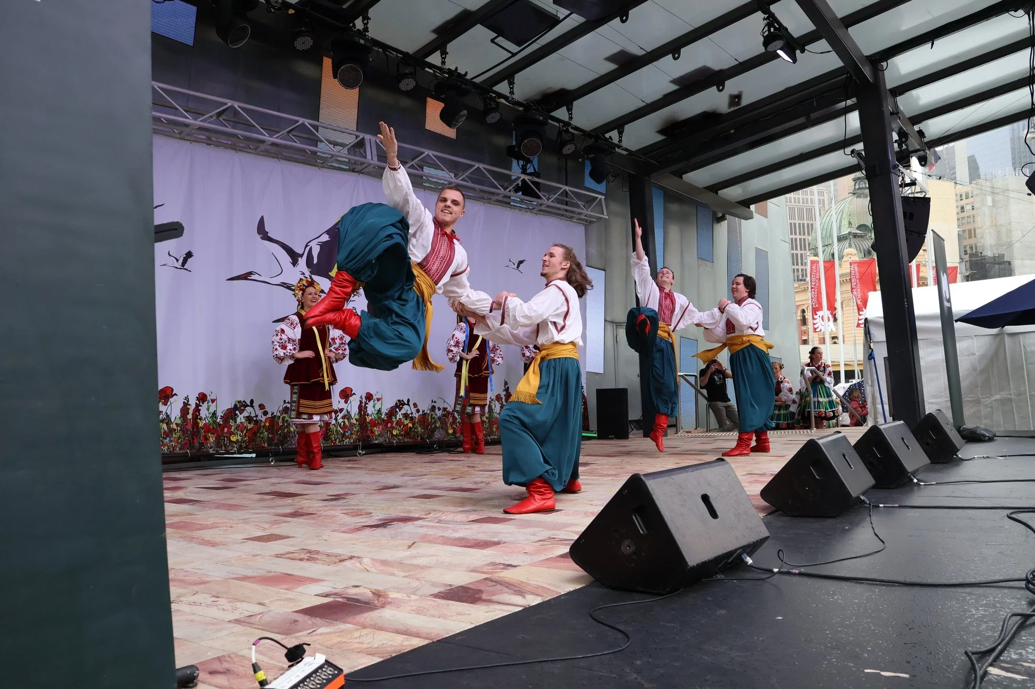 We had a ball performing at the annual Polish Festival at Federation Square!

Thank you to the @polfestmelbourne for capturing these amazing photos of us. 🫶

#lehendaukrainiandancecompany