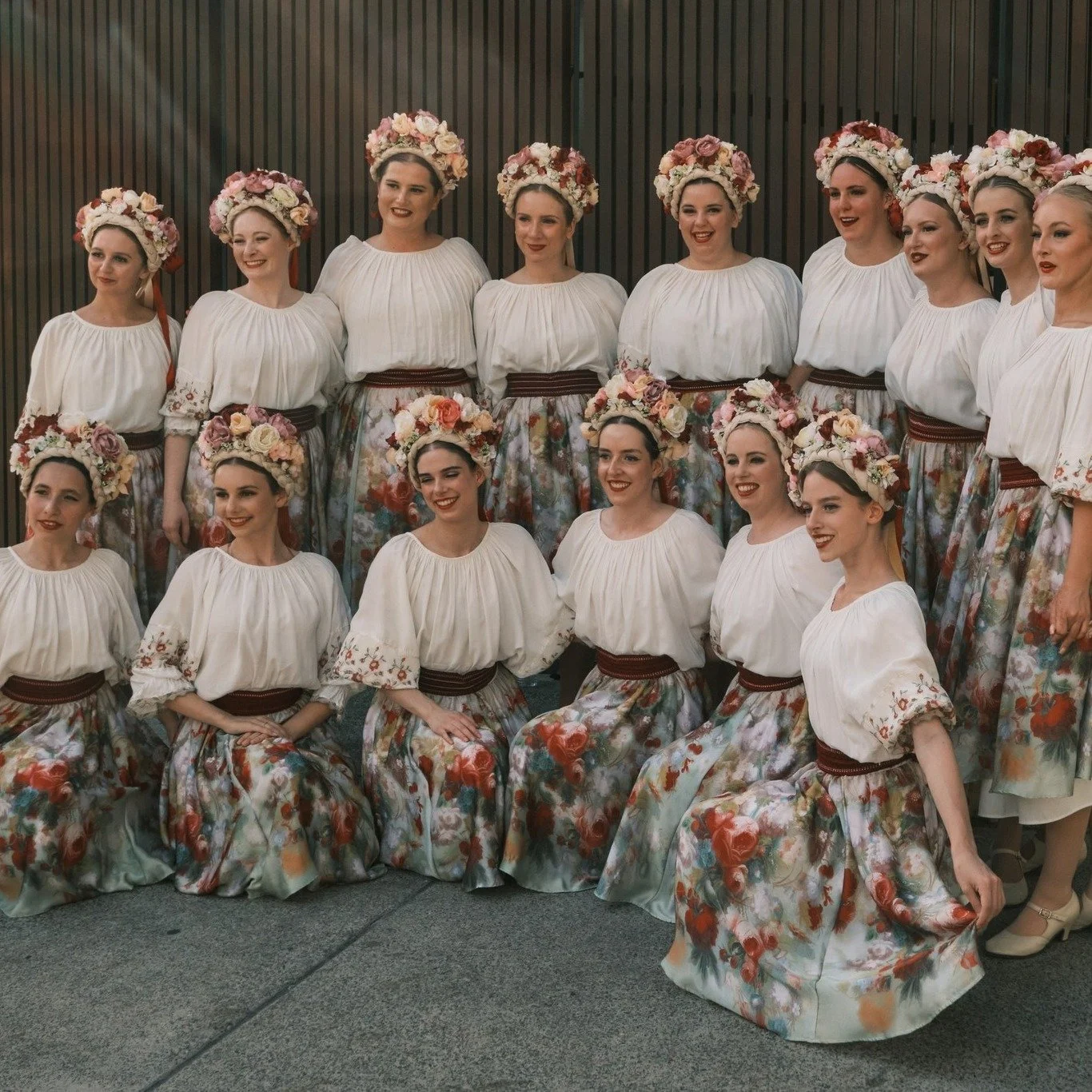 Just the girls 🥰
📸 @fe_ze_ko 

#ukrainiangirls #ukrainiandancers #ballet #lehendaukrainiandancecompany