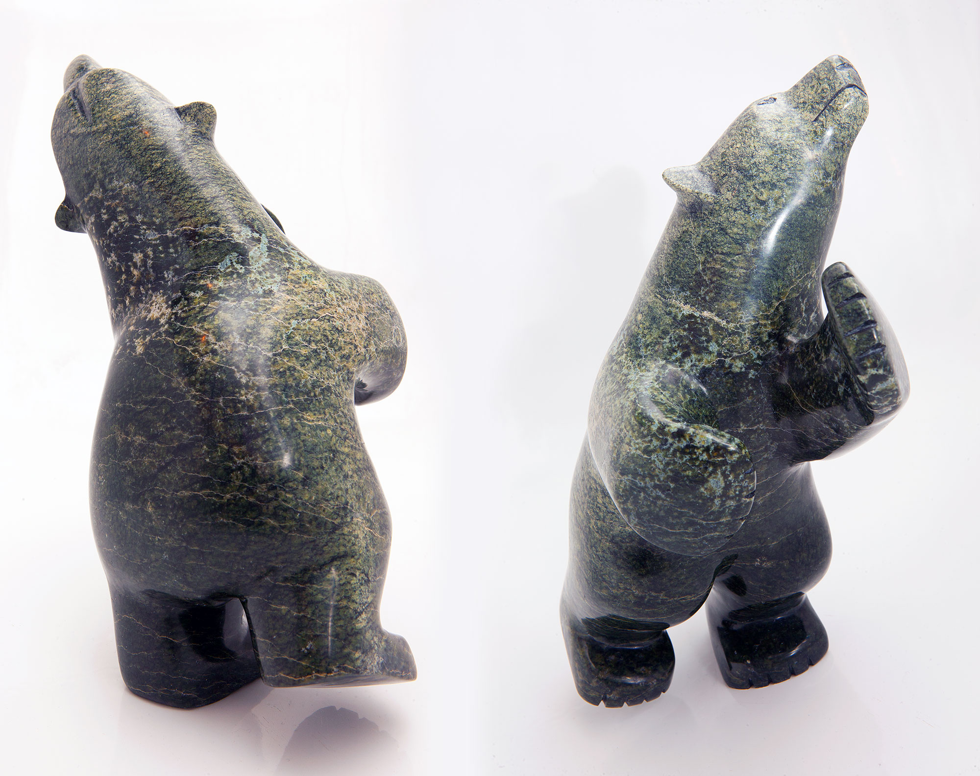 Ein hübscher Kerl ist dieser Bär, den ich von Ursula zum Geburtstag geschenkt bekommen habe. Geformt wurde er von einem Inuit aus Baffin Island (Nordostkanada)