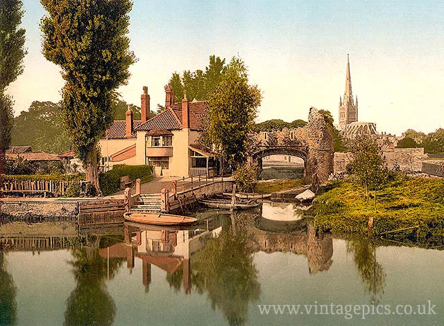 NFK3438.-Norwich.Pulls-Ferry.jpg