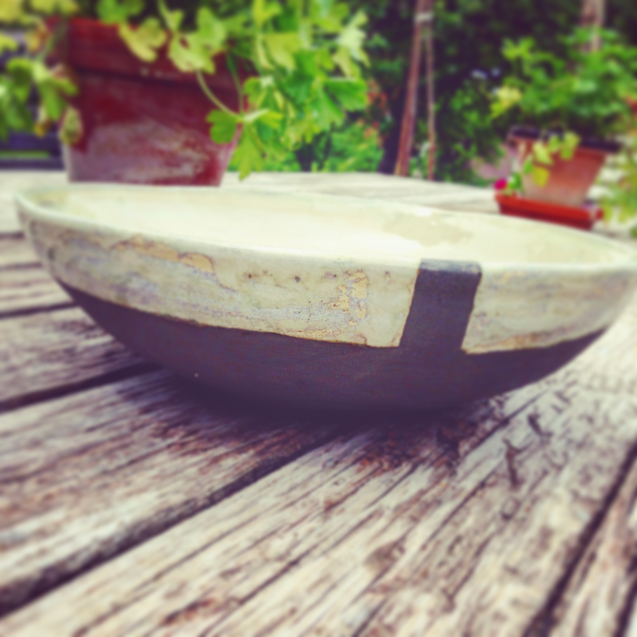 Serving bowl, white stoneware 20% .2mm grog, 1250° 