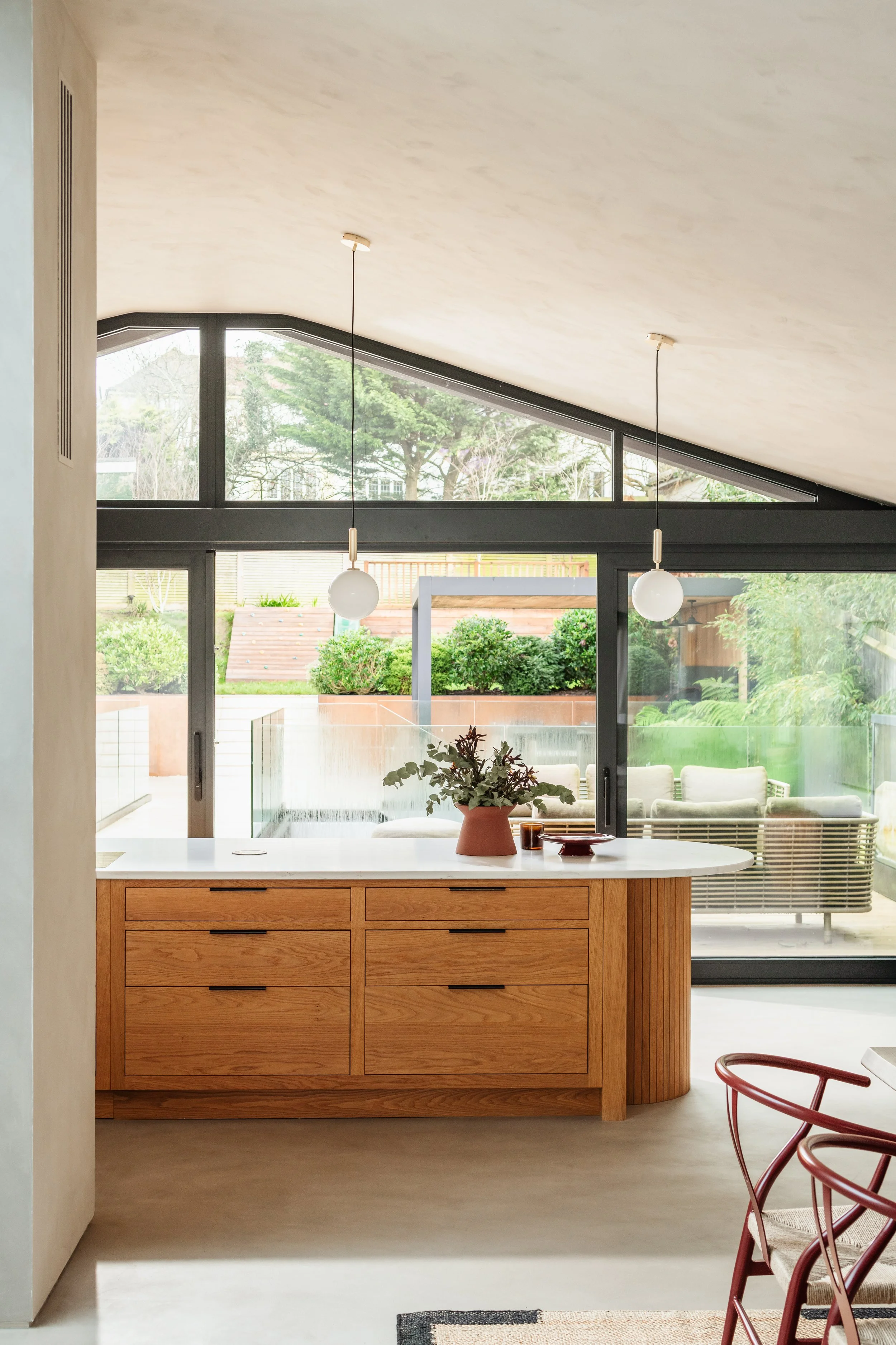 luxury fitted kitchen with custom cabinetry
high-end modern kitchen with bespoke storage solutions
elegant luxury kitchen design with premium finishes
bespoke kitchen with high-end materials and finishes