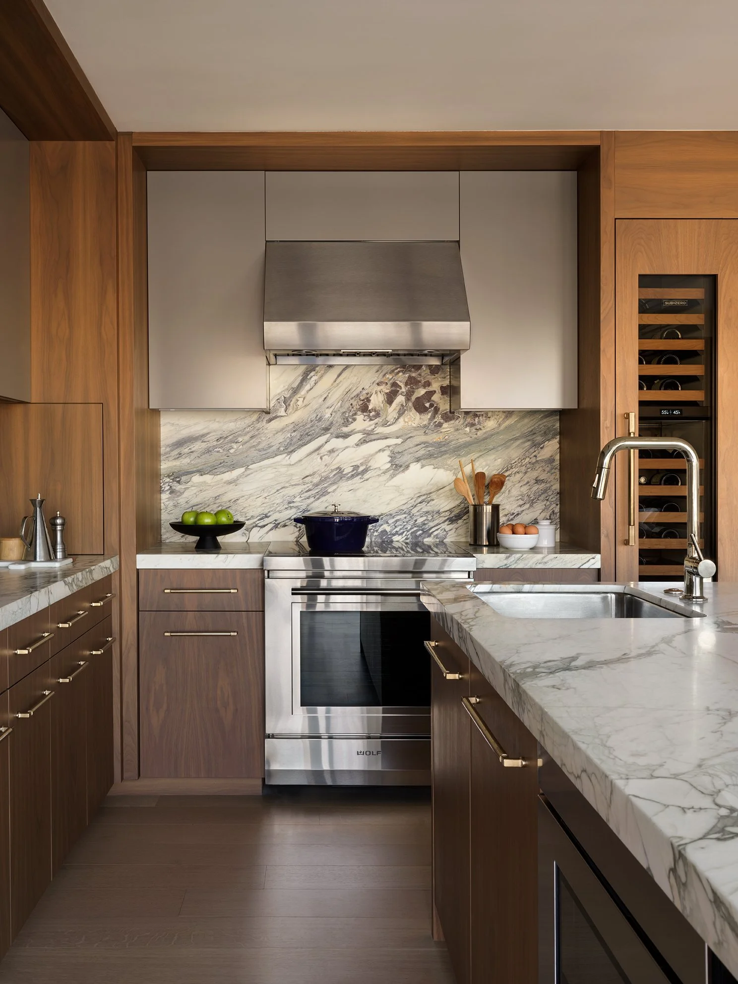 HALCYON_ChelseaLoft-Kitchen-4 copy.jpg