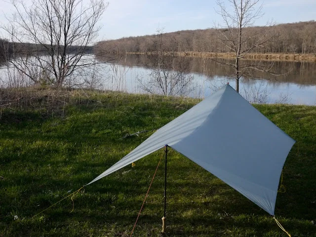 A nice spot, eh? But in the morning, the chill effect of proximity to water had reduced riverside temps to several degrees below freezing – much colder than the surrounding area.