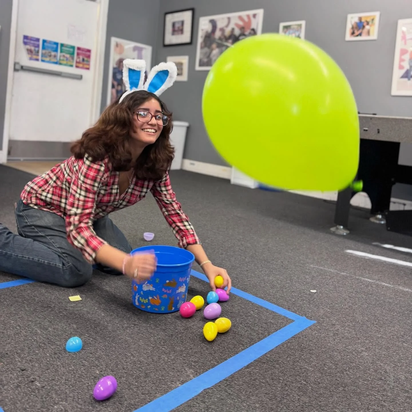 Keep your Prayer Up! 🎈

After His triumphal entry kicking off Holy Week, Jesus goes to the temple and finds people buying and selling all kinds of items and merch ✨in the temple courts✨

He flips their tables over. 

And reminds us that His Father&r