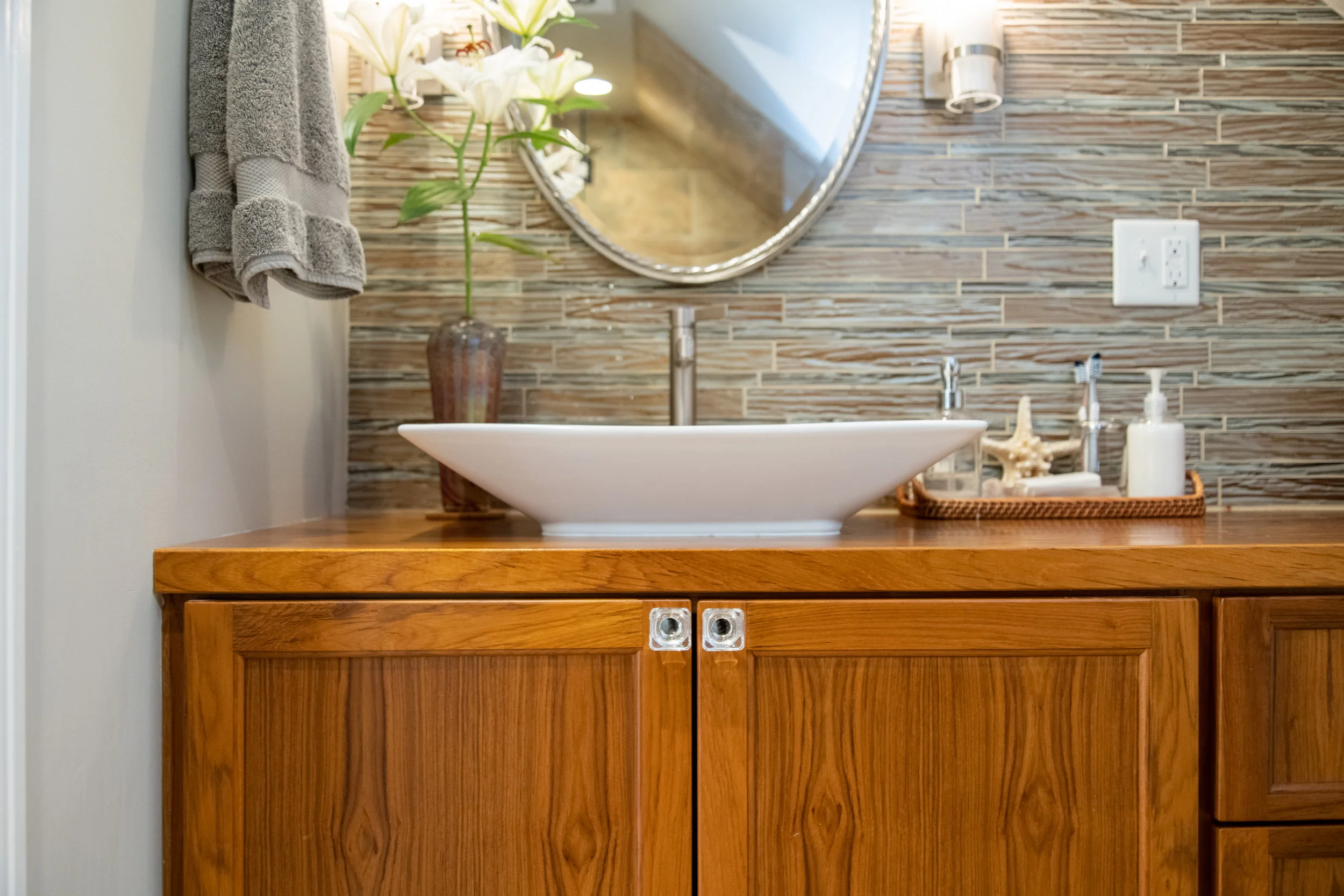 43Holbrook- vanity doors.jpg