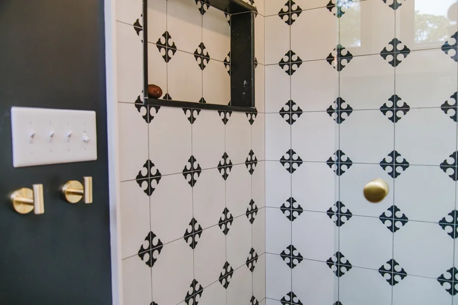 15Bowdoin-master bath niche.jpg