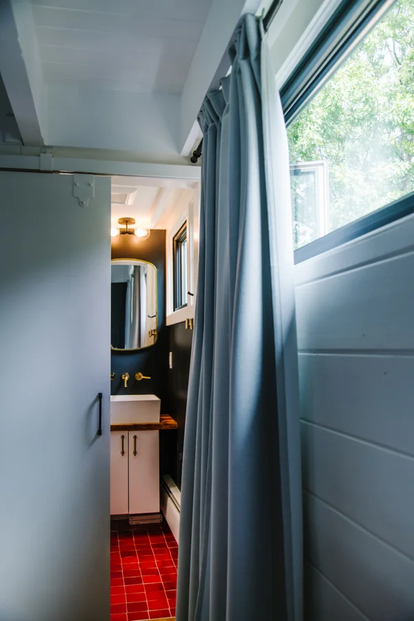 15Bowdoin-master bath peek 2.jpg