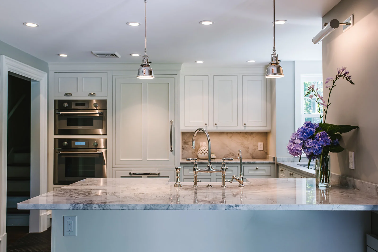 oven and island 2.jpg