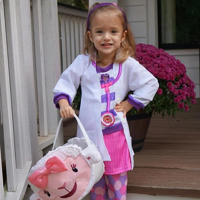Despite having a brand new Sofia costume, she chose to dress up as Doc McStuffins again this year. Happy Halloween from Hattie! #lastyearscostumeonrepeat
