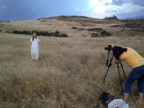 Behind the scenes | (c) M.M. Hewitt 2104 | Photographed/Assisted by Hannah Jensen