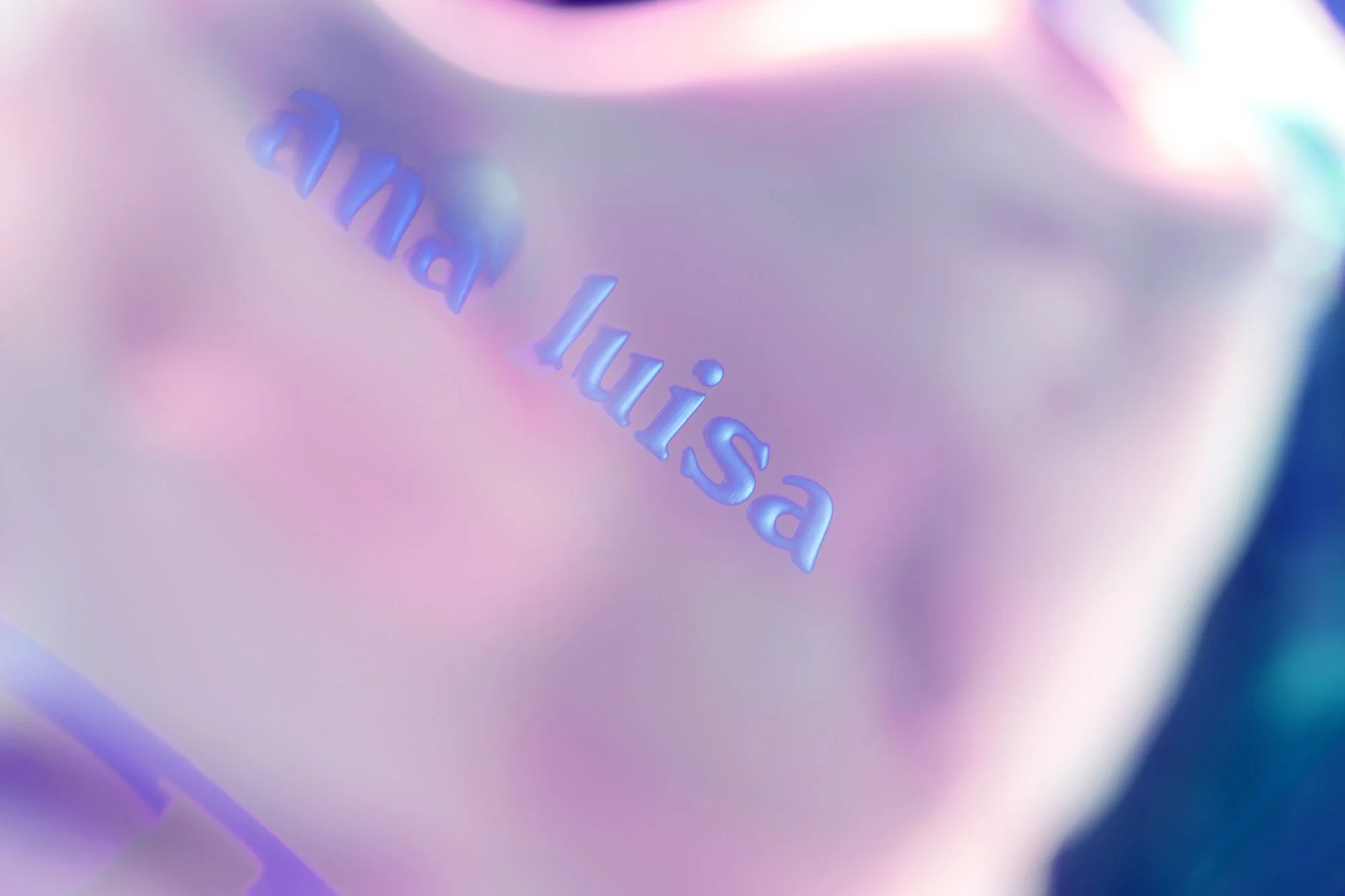 Ana_Luisa_Antinomia.jpg