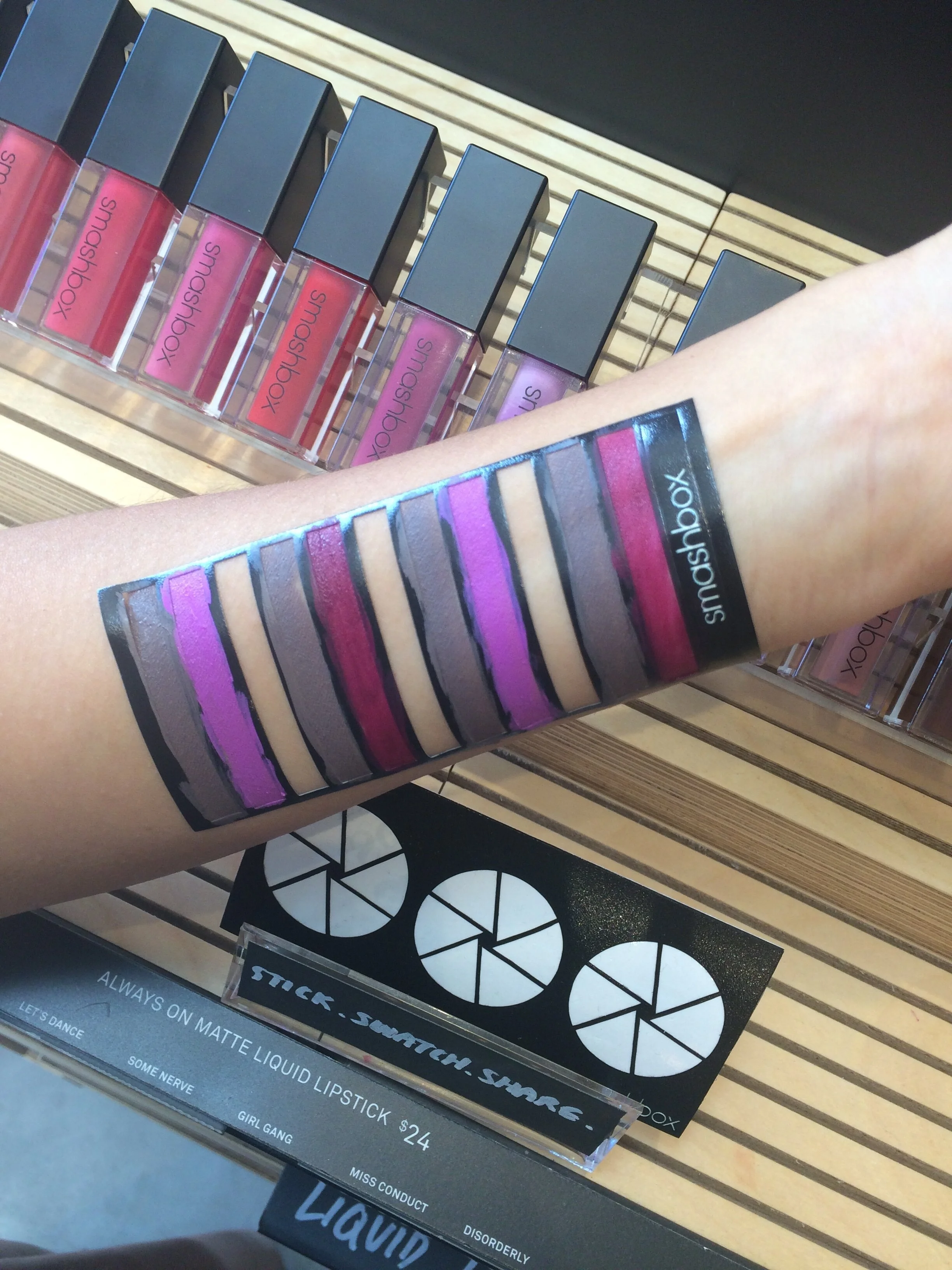  Product Swatching 