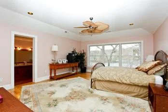 39 Lakeshore Dr Picture 7.jpg