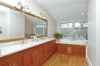 39 Lakeshore Dr Picture 8.jpg