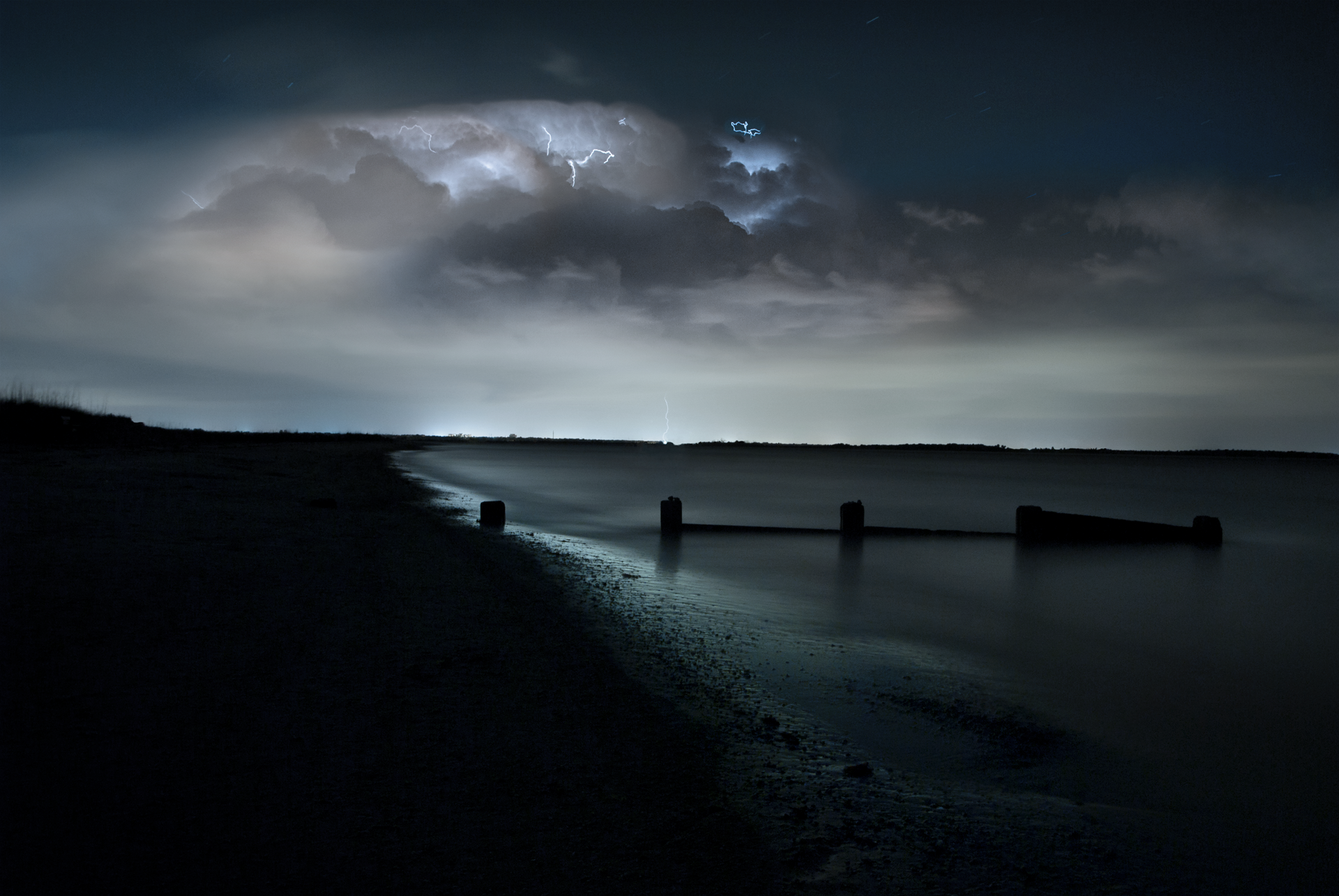 Storm-Across-Honey-Moon-Island.png