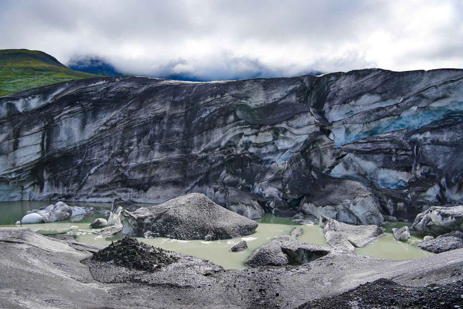 ICELAND-2016_3454_BLUE_WATER.png