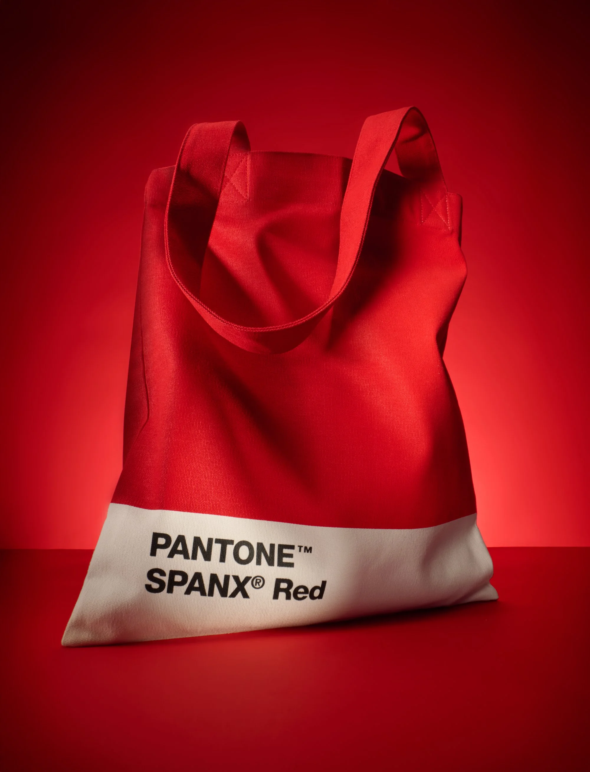Spanx_07_PantoneTote_422_R1.jpg