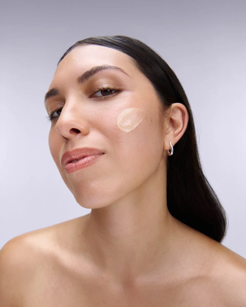 13_REGENERATIVE_SKIN_NECTAR_APPLICATION_GISELLE_CM_01526.jpg