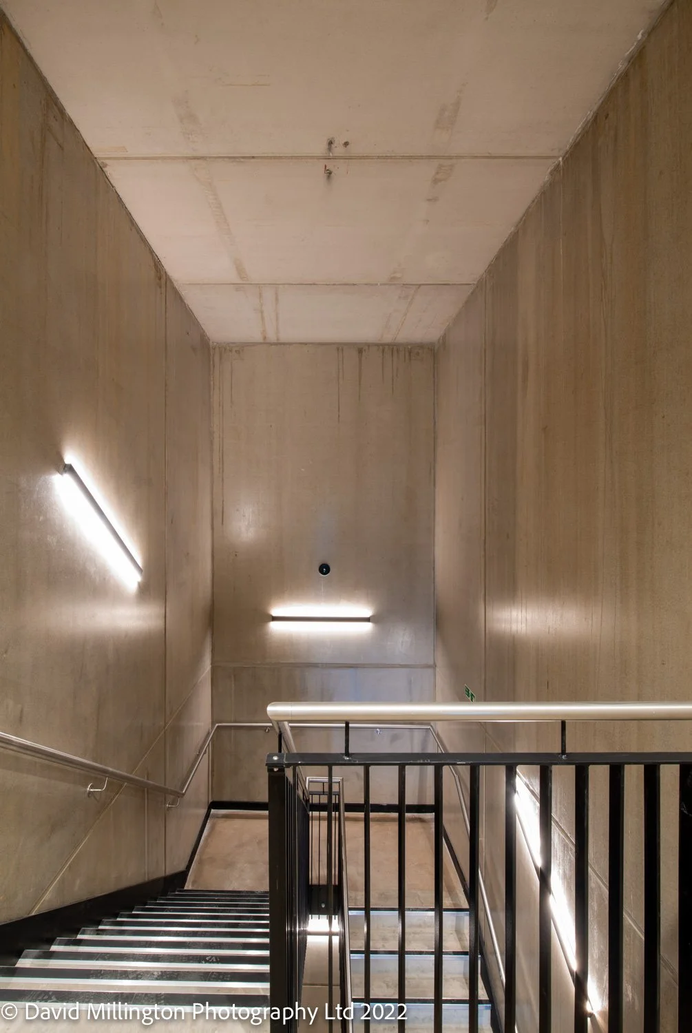 gr120122_i9-39.jpg