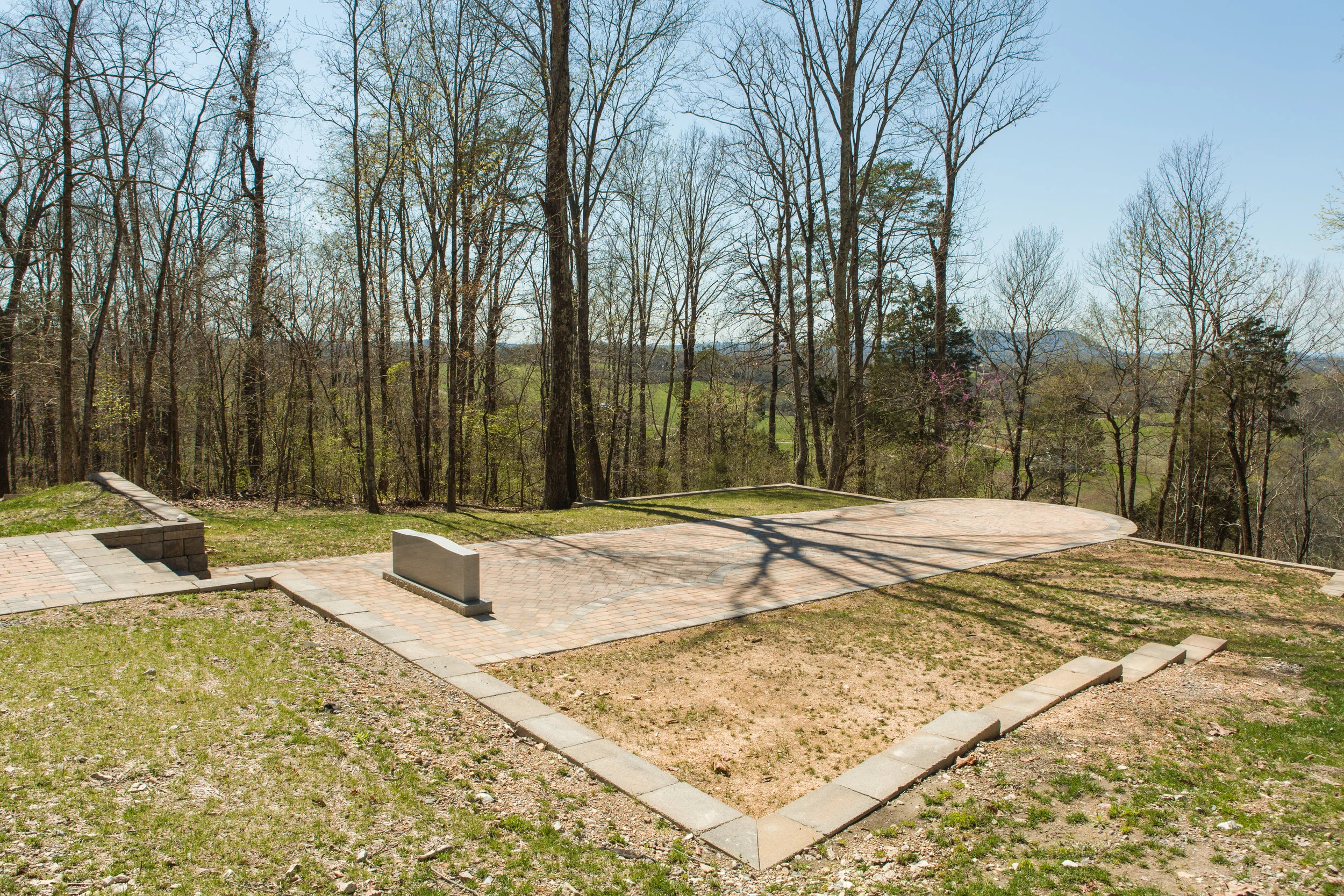 The cemetery at Cor Jesu.
