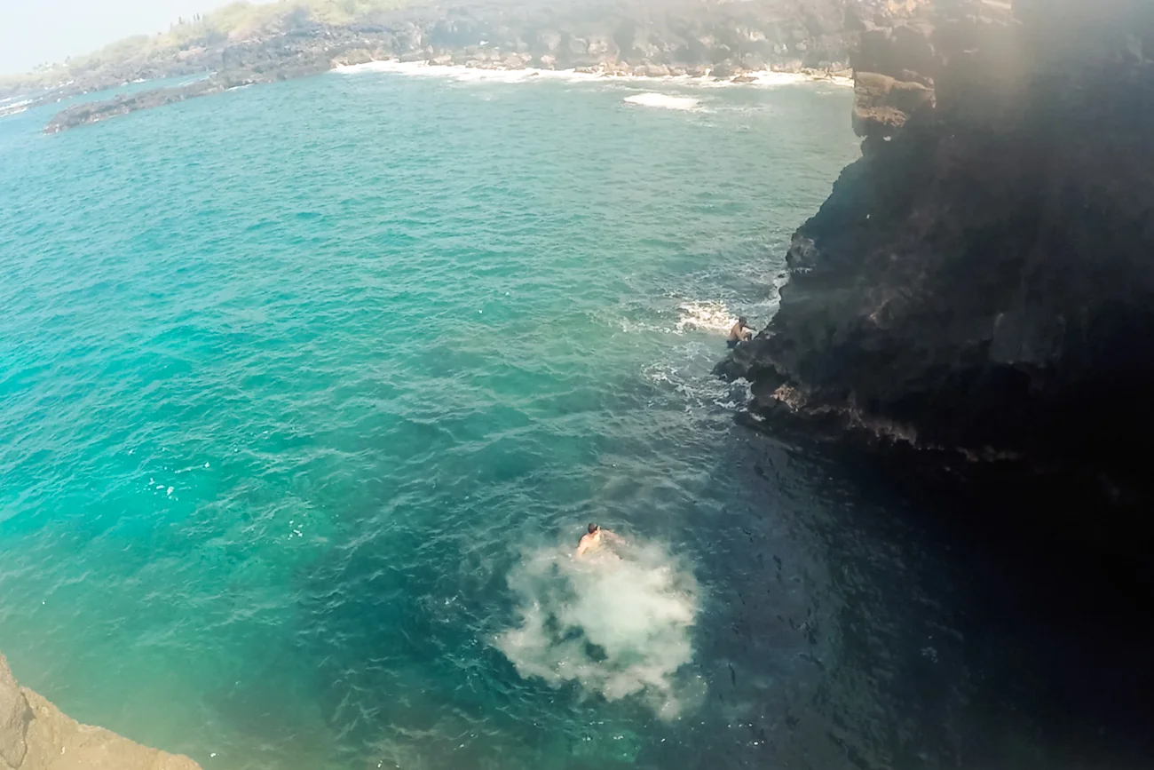 End-of-the-World-Cliff-Jumping_-Big-Island-Kona-Hawaii-Travel_Bolandia-Blog-58-2-1.jpg