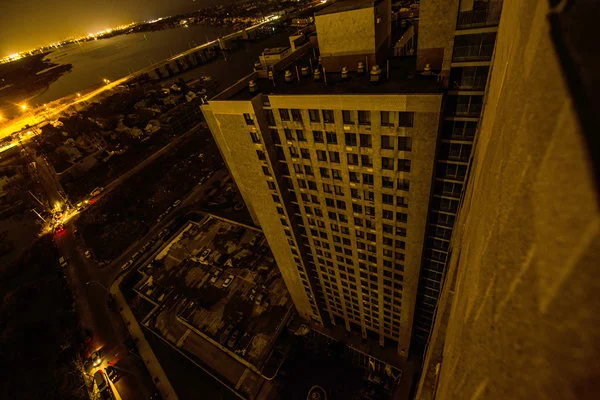 "A Queens High Rise Where Fear, Death and Myth Collided" for The New York Times , December 19, 2012. At the Sand Castle apartment complex, the days after the storm included hardship, wild rumors — and the last hours of an 89-year-old veteran living alone. Mike Berger Award; Beat Reporting Award-Association of Health Care Journalists.
