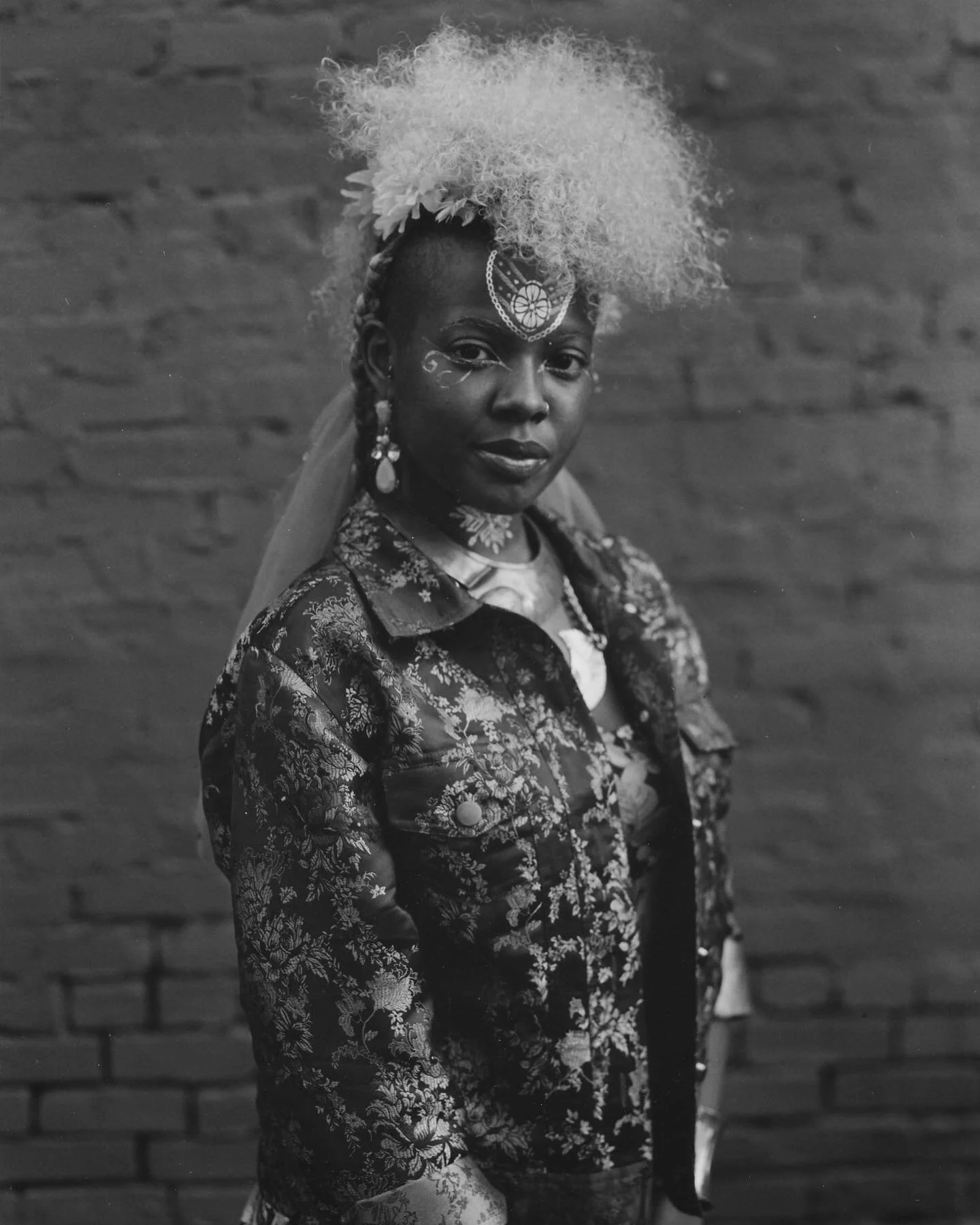 I often think of the people I&rsquo;ll never see again. I hope they are well, wherever they might be. 
.
.
Shot on 4x5 film. @kodak 
.
.
.
.
.
#atlantaphoto #atlantaportraits #atlantabeauty #downtownatlanta #atlantaphotographers #atlantaphotography #