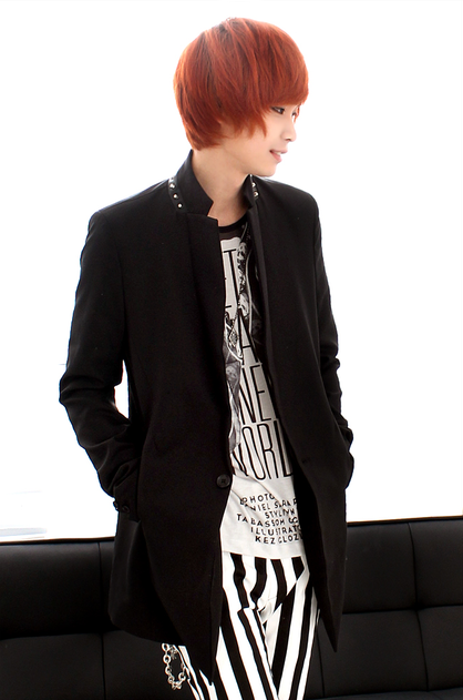 Korean Unisex Fashion Shop : I love androgyny as displayed in Korean, Japanese, Chinese, and Thai pop culture style. I particularly love the large use of graphic pattern and integration of punk and goth details.