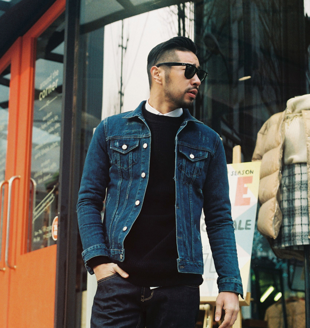 I love understated color palates, so naturally this pic jumped out at me. That and the fit of the jean jacket is just stellar. | From: patientnotes.me.uk
