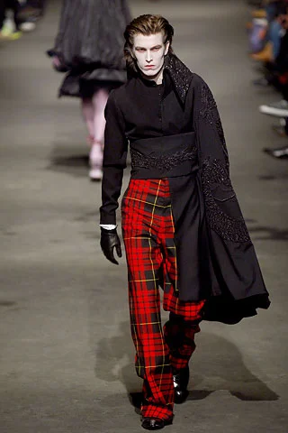 Alexander M cqueen (from: www.vogue.co.uk )