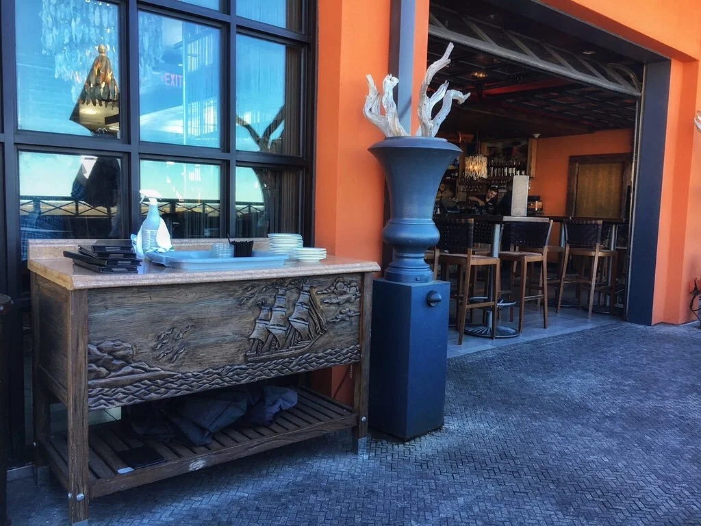 Commercial: Cabinets, Lobby Desks, Architectural Elements