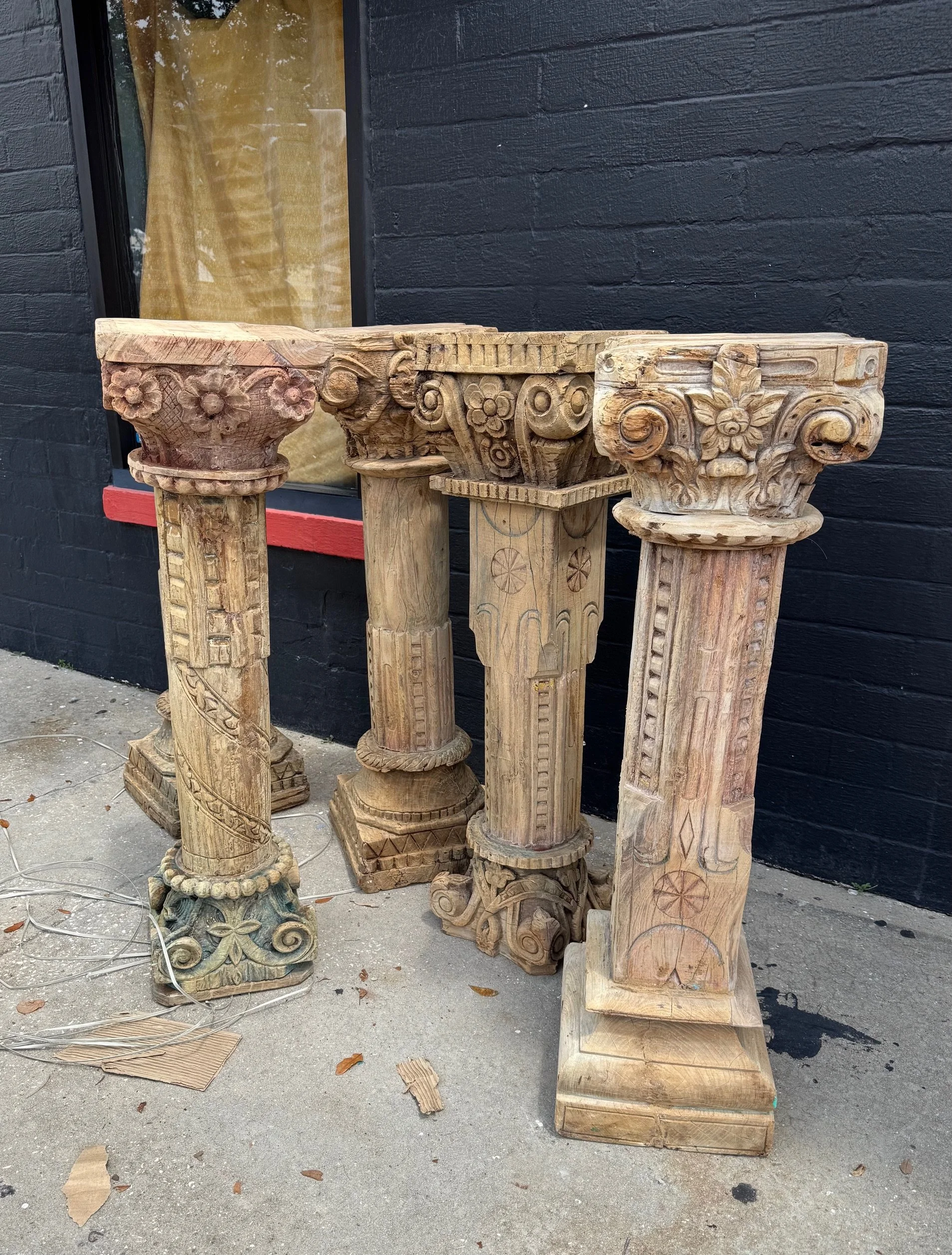 Indian Antique Column Pedestal