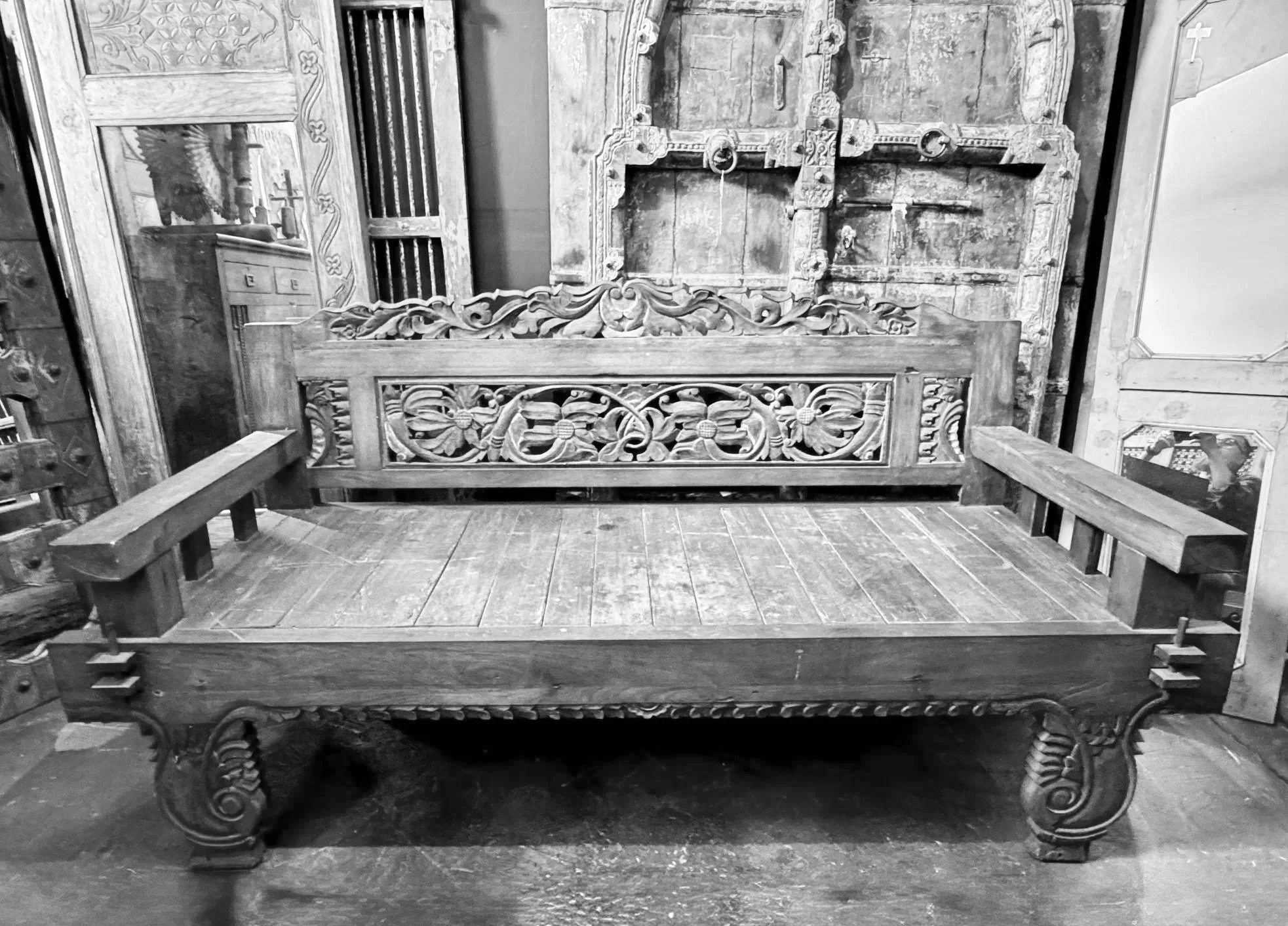 ***SOLD*** Vintage Teak Bali Daybed