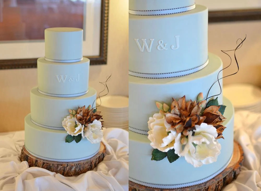 Robin's egg blue wedding cake with sugar flowers and seed-pod accents. Images © Carla Schier