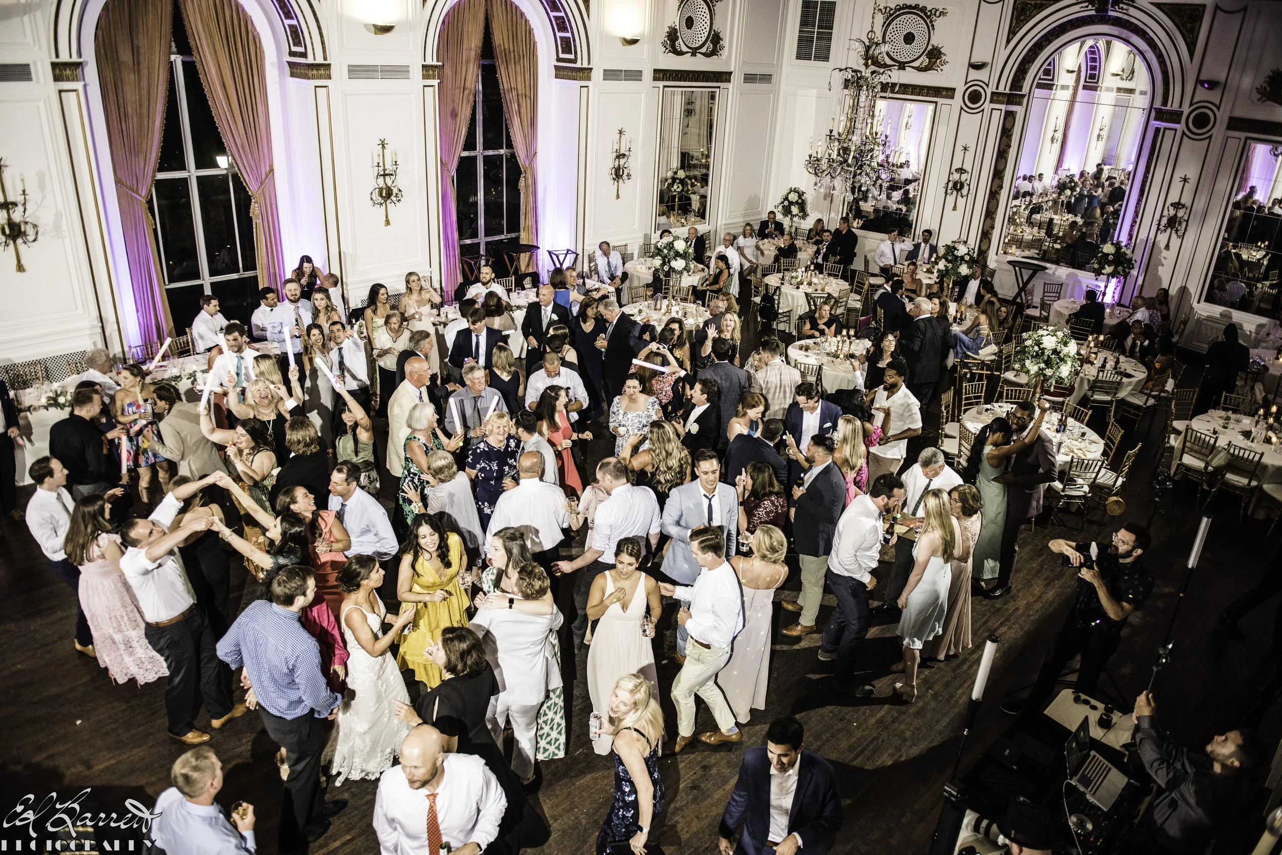 Reception_group danceing.JPG